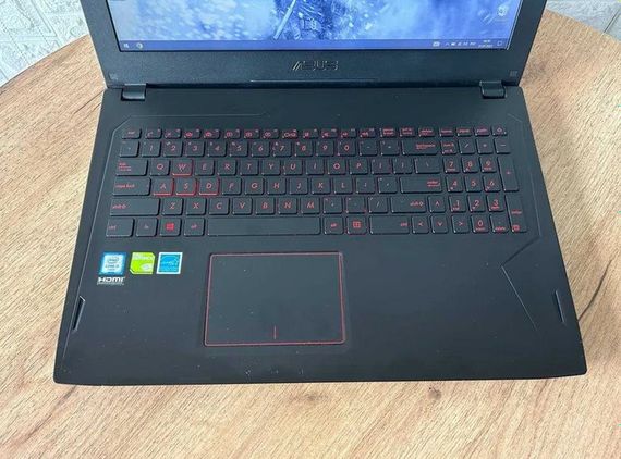 Ноутбук Asus FX502VML 15,6" FHD i5 6300HQ 16Gb SSD 256Gb+HDD 1Tb GTX 1060 Б/У | Зображення 1