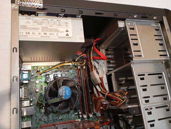 ПК Б-класс Impression HomeBox A1411 Tower / Intel Core i5-650 (2 (4) ядра по 3.2 - 3.46 GHz) / 8 GB DDR3 / 500 GB HDD / AMD Radeon HD 5570, 1 GB GDDR3, 128-bit / 450W б/у | Зображення 3