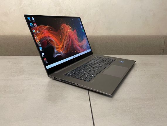 Мобильная рабочая станция HP ZBook Studio 15 G8 / 15.6" (1920x1080) IPS / Intel Core i7-11800H (8 (16) ядер по 4.6 GHz) / 32 GB DDR4 / 1000 GB SSD M.2 / nVidia RTX A3000, 6 GB GDDR6, 192-bit / WebCam / Fingerprint б/у + Подарок Проводная мышь / USB | Зображення 4