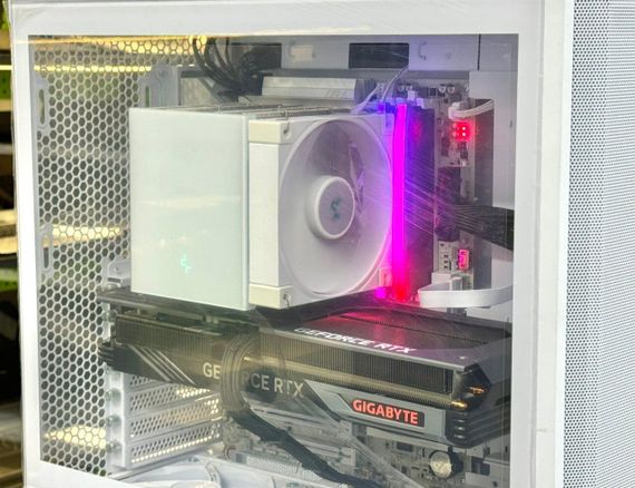 Ігровий ПК Lian Li Lancool 207 White Tower / AMD Ryzen 7 7700X (8 (16) ядер по 4.5 - 5.4 GHz) / 32 GB DDR5 / 1000 GB SSD / nVidia GeForce RTX 4070 Ti, 12 GB GDDR6, 192-bit / 750W / Win 11 б/в | Зображення 3