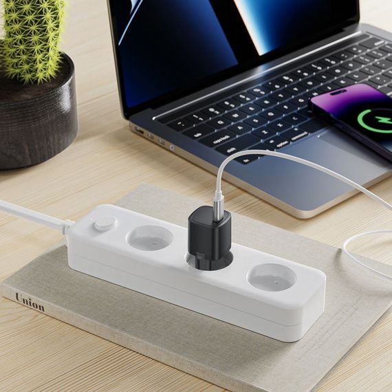 Мережева зарядка Proove Silicone Power 20W (Type-C), Білий | Зображення 9