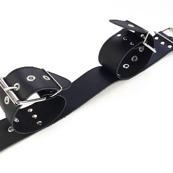 Нашийник з наручниками із натуральної шкіри Art of Sex - Bondage Collar with Handcuffs | Зображення 5
