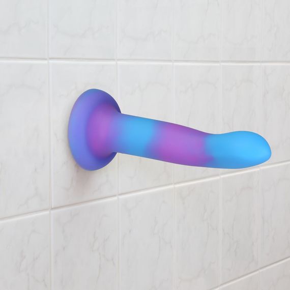 Светящийся в темноте фаллоимитатор ADDICTION Rave 8″ Glow in the Dark Dildo Blue Purple, 20,3 см | Зображення 5