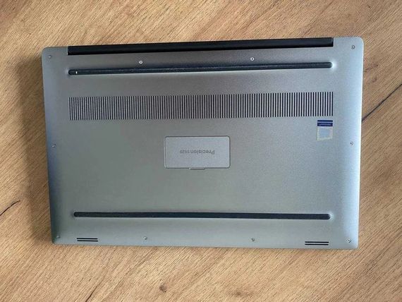 Ноутбук Dell Precision 5520 15,6"FHD IPS Xeon E3 1505M 8Gb SSD512 Quadro M1200  Б/У | Зображення 6