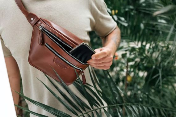 Шкіряна поясна сумка Skin and Skin Bum Bag 30х17х8 см Коньячна (WB05CO) | Зображення 8