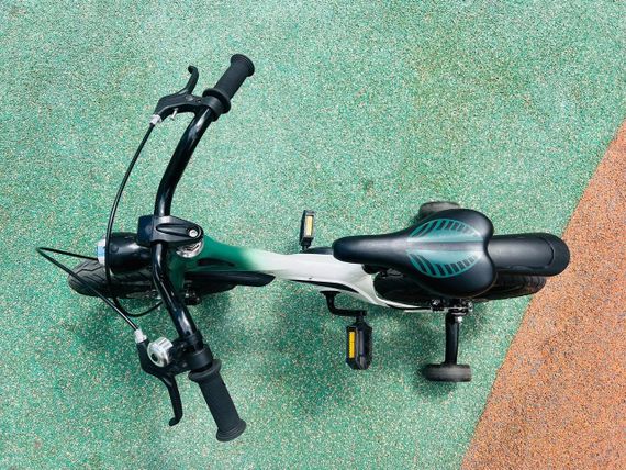Детский двухколёсный магниевый велосипед CRUISER ICONIC 18” с дисковыми тормозами | Зображення 3