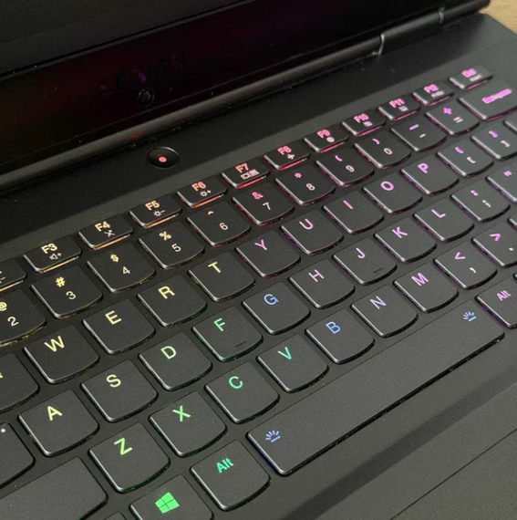 Ноутбук Lenovo Legion Y740 15.6" FHD IPS 144Hz i7 9750H 16Gb SSD 1Tb RTX 2060 Б/В | Зображення 8