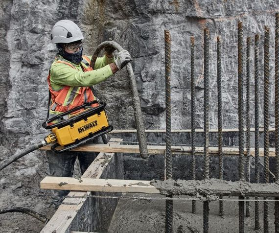 Вібратор-силовий модуль глибинний акумуляторний DeWALT POWERSHIFT DCPS320N | Зображення 5