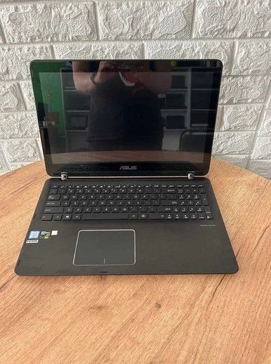 Ноутбук Сенсорний Asus Q534U x360 15,6"4K IPS i7 7500U 16Gb SSD 256Gb GTX 950M Б/У