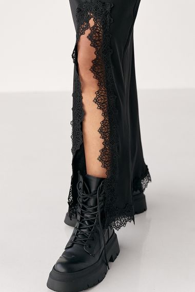 Сатинова довга спідниця з розрізом - чорний цвет, L (є розміри) | Зображення 3