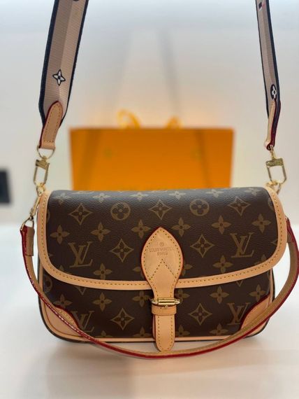 Сумка Louis Vuitton Diane. Коричневый | Зображення 1