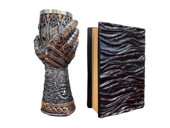 Подарунковий набір Келих 3D Рука з Левом і Блокнот 3D «Книга, що дивиться у відповідь» | Зображення 1