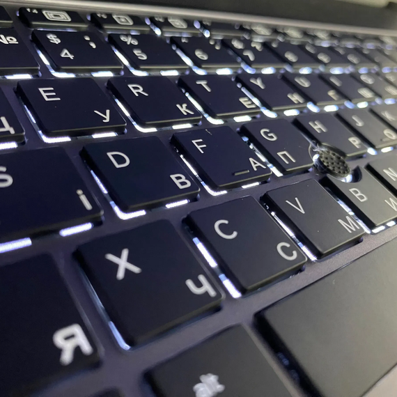 Мобильная рабочая станция Б-класс HP ZBook 15 G4 / 15.6" (1920x1080) IPS / Intel Core i7-7820HQ (4 (8) ядра по 2.9 - 3.9 GHz) / 16 GB DDR4 / 512 GB SSD / nVidia Quadro M2200, 4 GB GDDR5, 128-bit / WebCam / Fingerprint б/у + Подарок Беспроводная мышь / USB | Зображення 5