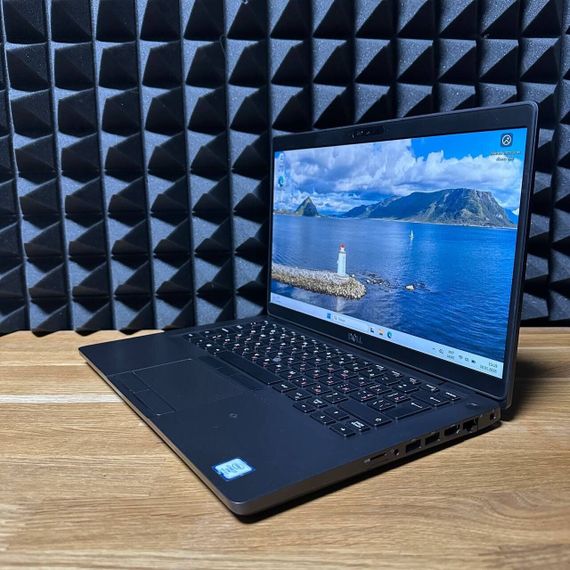 Ноутбук Dell Latitude 5401 / 14" (1920x1080) IPS / Intel Core i7-9750H (6 (12) ядер по 2.6 - 4.5 GHz) / 16 GB DDR4 / 256 GB SSD / Intel UHD Graphics 630 / WebCam б/у | Зображення 5