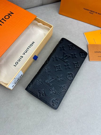Гаманець чорний Louis Vuitton Brazza Monogram k420