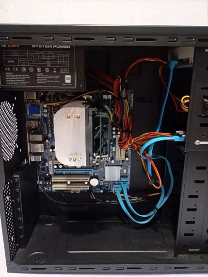 ПК Б-клас Gigabyte GA-MA74GM Tower / AMD Athlon II X2 250 (2 ядра по 3.0 GHz) / 4 GB DDR2 / 128 GB SSD / AMD 740G Graphics / 350W б/в | Зображення 5