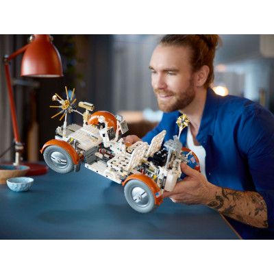 Конструктор LEGO Technic Лунный автомобиль NASA Apollo (42182) | Зображення 5