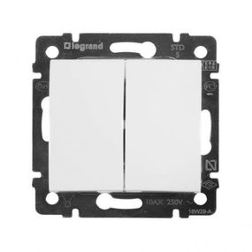 Valena Classic Legrand выключатель двухклавишный 10АХ 250 автоматические клеммы белый (774405)