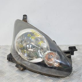 Фара права Toyota Aygo 2005-2014 Фара передня права Тойота Айго 89552101