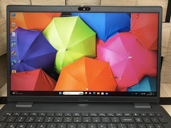Ноутбук Б-класс Dell Latitude 3520 / 15.6" (1920x1080) IPS Touch / Intel Core i7-1165G7 (4 (8) ядра по 2.8 - 4.7 GHz) / 8 GB DDR4 / 256 GB SSD M.2 / Intel Iris Xe Graphics / USB 3.2 / HDMI / Windows 11 б/у | Зображення 2
