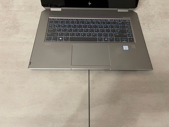 Мобильная рабочая станция трансформер HP ZBook Studio x360 G5 / 15.6" (3840x2160) IPS Touch / Intel Core i9-8950HK (6 (12) ядра по 2.9 - 4.8 GHz) / 16 GB DDR4 / 256 GB SSD M.2 / nVidia Quadro P2000, 4 GB GDDR5, 128-bit / WebCam б/у | Зображення 3