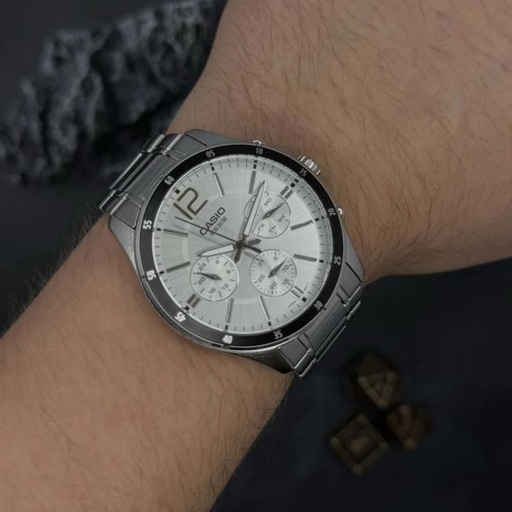 Чоловічий годинник Casio MTP-1374D-7A | Зображення 1