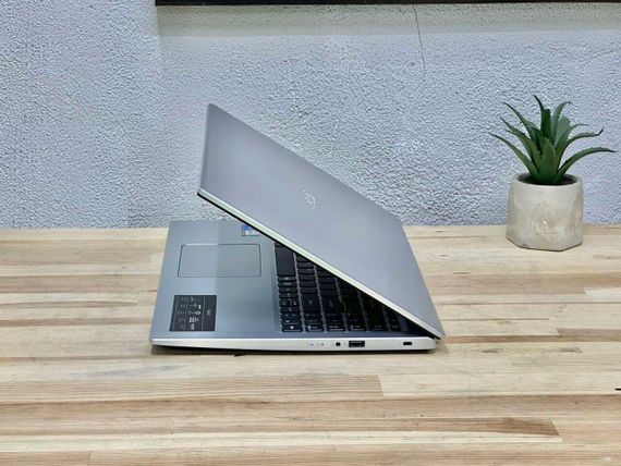 Ультрабук Acer Aspire 3 A315-58 / 15.6" (1920x1080) IPS / Intel Core i5-1135G7 (4 (8) ядра по 2.4 - 4.2 GHz) / 8 GB DDR4 / 512 GB SSD M.2 / Intel Iris Xe Graphics / WebCam / Win 11 Home б/в | Зображення 6