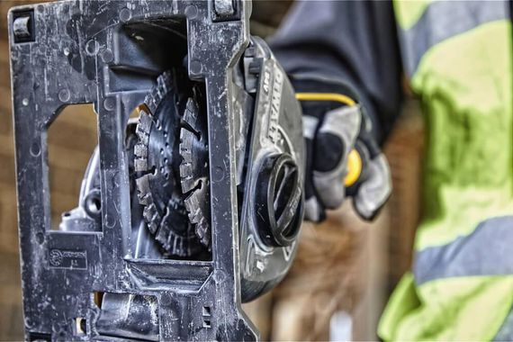 Штроборез аккумуляторный бесщёточный 125*22,23мм DeWALT DCG200NT | Зображення 7