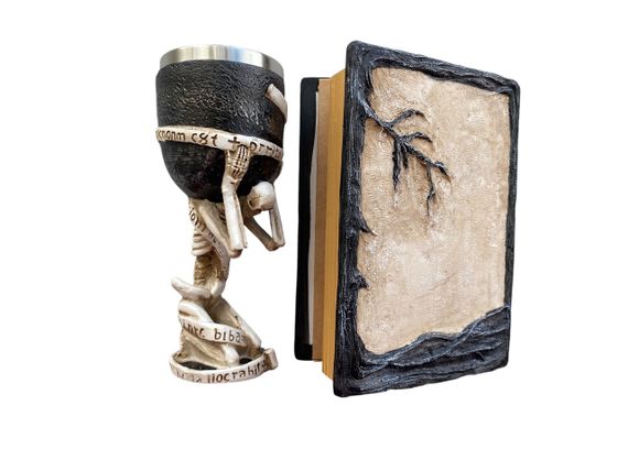 Подарунковий набір Келих 3D Скелет на Колені та Блокнот 3D «Тінь Ворона» | Зображення 1