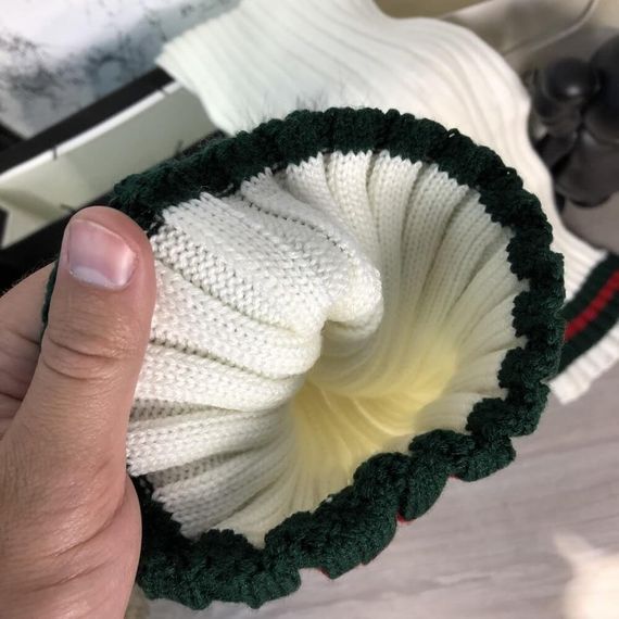 Зимний комплект Gucci Winter Hat Knitted Pompon and Scarf Web Milky | Зображення 5