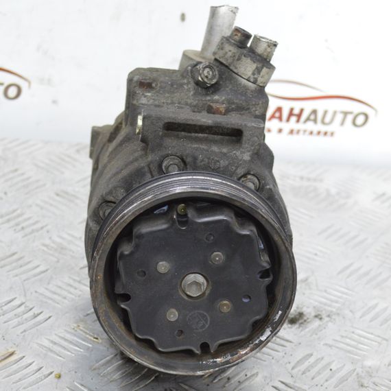 Компресор кондиціонера Skoda Octavia Шкода Октавія 1K0820803F | Зображення 1