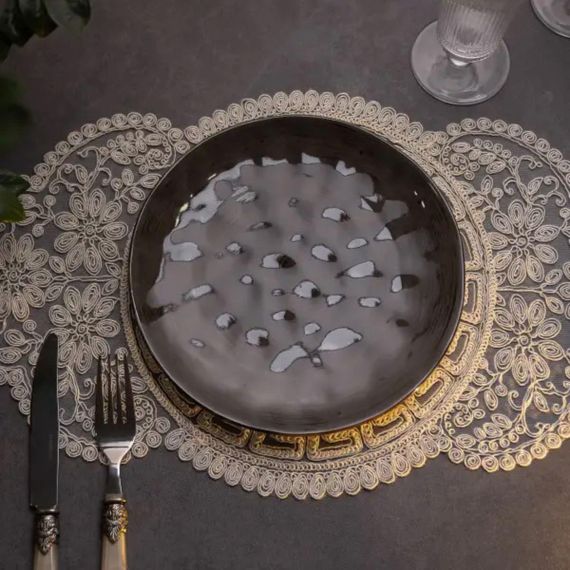 Тарелка сервировочная круглая фарфоровая 22 см коричневая HP23394 | Зображення 1