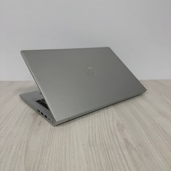 Ультрабук HP ProBook 455 G9 / 15.6" (1920x1080) IPS / AMD Ryzen 7 5825U (8 (16) ядер по 2.0 - 4.5 GHz) / 8 GB DDR4 / 256 GB SSD NVMe / AMD Radeon RX Vega 8 Graphics / WebCam б/у | Зображення 5