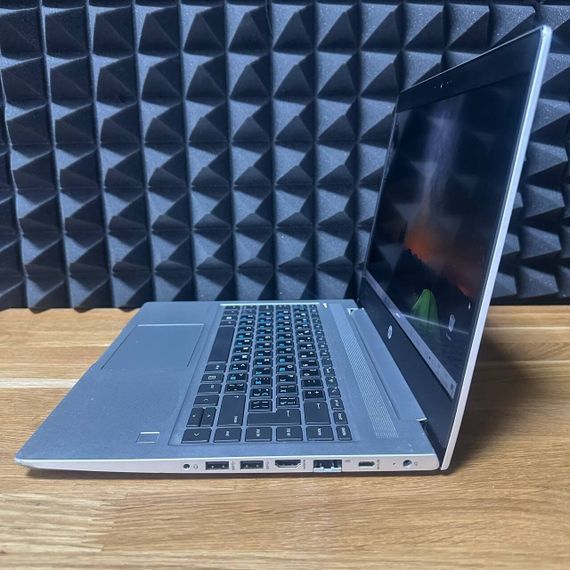 Ультрабук HP ProBook 445R G6 / 14" (1920x1080) IPS / AMD Ryzen 3 2200U (2 (4) ядра по 2.5 GHz) / 16 GB DDR4 / 256 GB SSD / AMD Radeon Vega 3 Graphics / WebCam б/у | Зображення 3