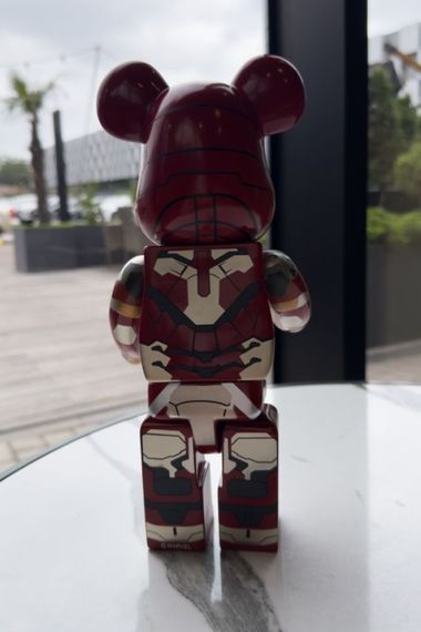 Bearbrick Marvel Iron Man  дизайнерська статуетка ведмідь Беарбрік 28 см mb033 червона | Зображення 3