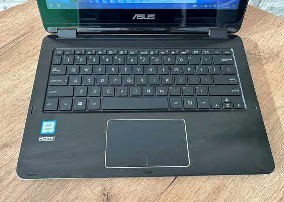 Ноутбук Сенсорний Asus Q303UA 13,3" HD i5 6200U 8Gb SSD 256Gb Б/У | Зображення 1