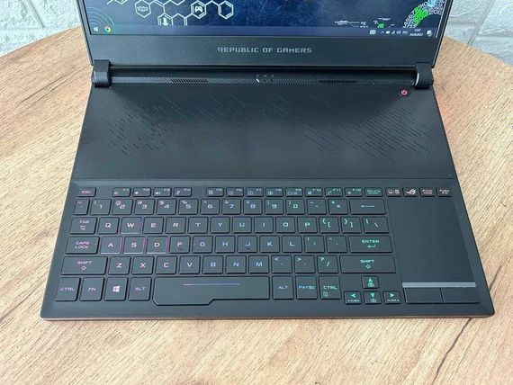 Ноутбук Asus ROG GX531GS 15,6" IPS 144Hz i7 8750H 24Gb SSD 1Tb GTX 1070 MaxQ  Б/В | Зображення 5