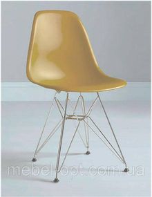 Стілець Eames DSR Chair золотистий пластик, хромовані ноги, дизайн Charles & Ray Eames