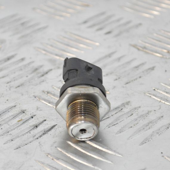 Датчик тиску палива Hyundai Accent Elantra H-1 i10 i20 i30 2003-2025 Датчик тиску палива в рейці Хюндай Акцент 0281002863 | Зображення 2