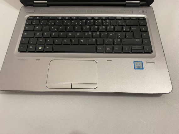Ноутбук HP ProBook 640 G4 / 14" (1366x768) TN / Intel Core i5-6200U (2 (4) ядра по 2.3 - 2.8 GHz) / 8 GB DDR4 / 240 GB SSD / Intel HD Graphics 520 / WebCam / DVD-ROM б/у | Зображення 3