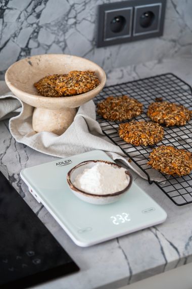 Ваги кухонні Adler AD 3177 white електронні/ 10кг/ г; мл, унція/ USB type C/ автовимкнення/ скло | Зображення 3