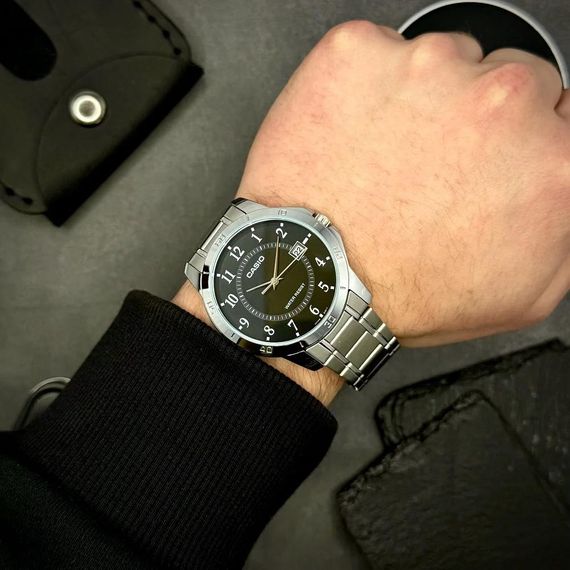 Чоловічий годинник Casio MTP-V004D-1B | Зображення 1