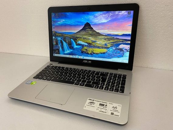 Ноутбук Б-класс Asus R556U / 15.6" (1366x768) TN / Intel Core i5-6200U (2 (4) ядра по 2.3 - 2.8 GHz) / 12 GB DDR3 / 128 GB SSD M.2 / nVidia GeForce 920M, 2 GB DDR3, 64-bit / WebCam / DVD-ROM б/у | Зображення 1