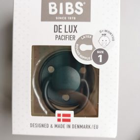 Соска Bibs De Lux round 0-6 міс Latex Black