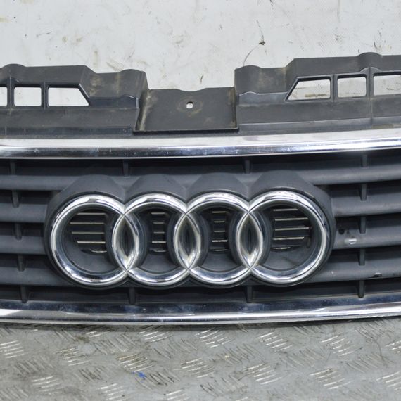 Решітка радіатора Audi A3 8P1 2003-2005 дорестайл Решітка бампера Ауді а3 8P3853651 | Зображення 2