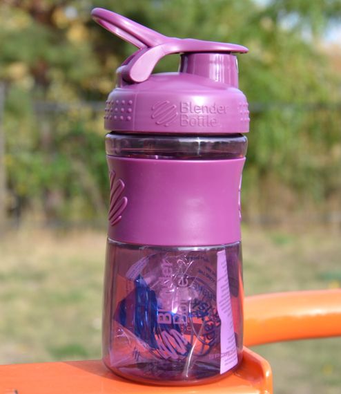 Спортивний шейкер (пляшка) BlenderBottle SportMixer Flip 20oz/590ml Plum | Зображення 4