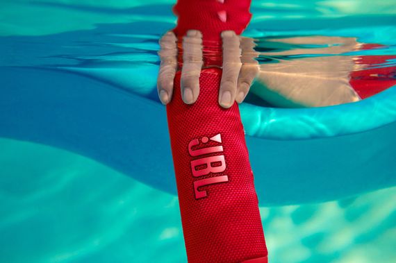 Портативна колонка JBL Flip 6 Red (JBLFLIP6RED) | Зображення 8