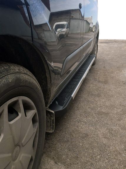 Боковые пороги RedLine V1 (2 шт., алюминий) Короткая база для Ford Custom 2013-2024 гг