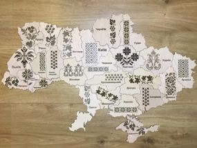 Карта-пазл Украины под вышивку в картонной коробке