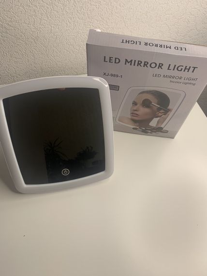 Дзеркало з LED-підсвіткою для макіяжу XJ-989 | Зображення 1